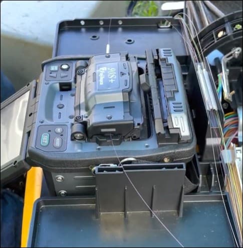 FSM-90S Fusion Splicer